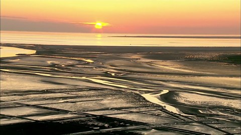 Westerheversand Lighthouse: Drone Views of Germany’s Coastal Landmark