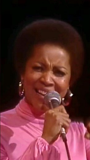 The Iconic Voice of Mavis Staples🎤💕 "Touch a Hand, Make a Friend" Staple Singers #classic #soul