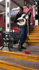 Kiko y su banda Quizás sí, Quizás no "del barrio" | Rockers de corazon