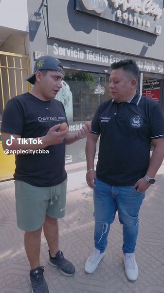 Humor with Apple Service in Cochabamba