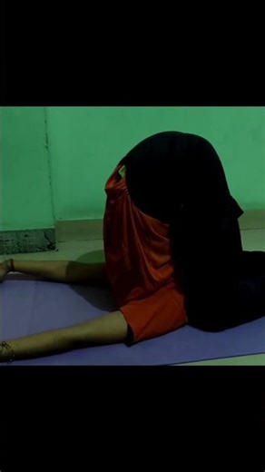 Karnapidasana (Ear Pressure Pose) #yoga #yogaforweightloss #fitnessjourney #dailyyoga #weightloss