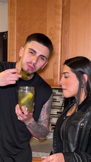 Enjoy the Crunch of Pickles: A Perfect Snack!