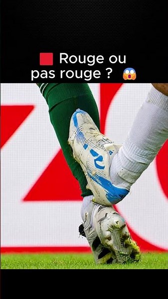 Le carton rouge oublié sur Messi face à l'Algérie ! 😳🟥