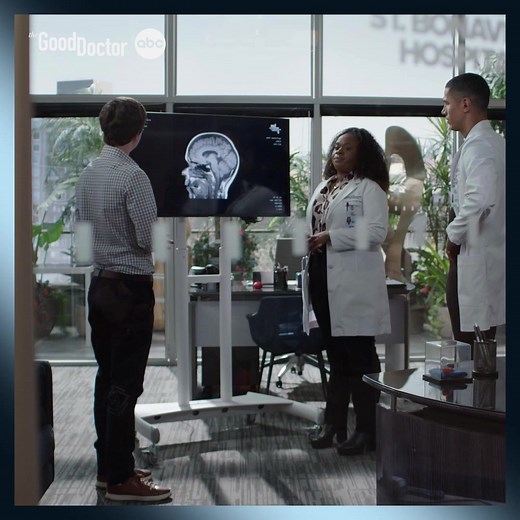 2.2M views · 65K reactions | Dr. Kalu's first day is not going as he hoped...Tune in TONIGHT to see how he handles being back as a first year 喙 | The Good Doctor | Facebook