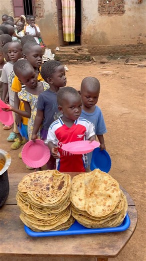 Some people are too kind thanks for sharing with us may the lord bless you all 🙏