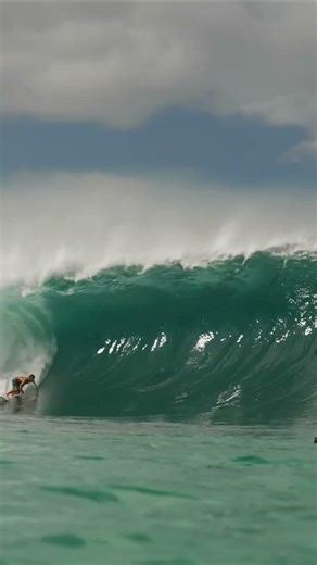 Benji Brand Pipeline Glassy and Pumping