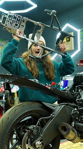2nd step of the stunt transformation. An indestructible subframe | Sarah Lezito