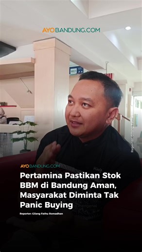 Stok Bahan Bakar Minyak (BBM) di wilayah Jawa Barat bagian selatan, termasuk Bandung Raya, dipastikan aman menjelang arus mudik dan arus balik 2026. Pertamina menegaskan pasokan telah ditambah untuk mengantisipasi lonjakan konsumsi, sekaligus mengimbau masyarakat agar tidak melakukan panic buying meski sempat beredar isu kapal Pertamina terjebak di Selat Hormuz. Sales Area Manager Retail Bandung Pertamina Patra Niaga Regional Jawa Barat, Sindhu Priyo Windoko, mengatakan pasokan BBM yang disiapka