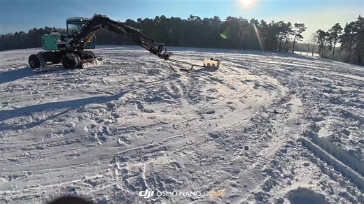Hallo Welt, heute hatte ich einen Megaspaßtag mit meinem Kumpel Keke. Adrenalin muss immer oben sein. #fyp #kids #schnee #verrückt #spaß