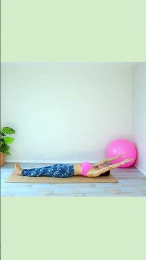 Pro-Tip: Here's how to do the Pilates Roll Up with Cues to Help You Understand it Better 😊