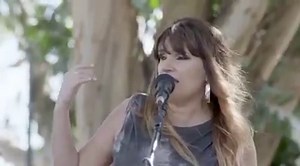 Y llegó el final de #DesembocandoEnElNáutico.... 😭😭😭 Y lo hacemos con “La Puerta Violeta”, porque no podía ser de otra manera. Mañana a las 19h (hora peninsular española) en YouTube cerramos esta etapa maravillosa... | Rozalén