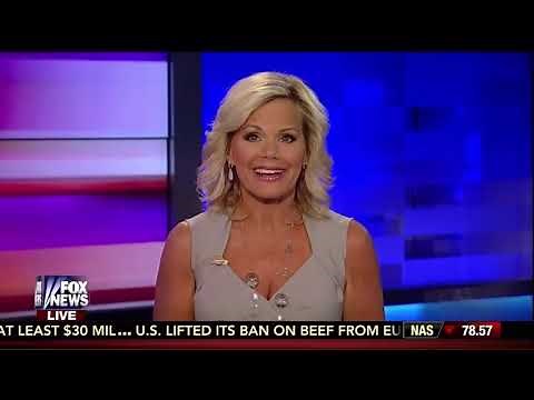 Gretchen Carlson hot legs (2015)