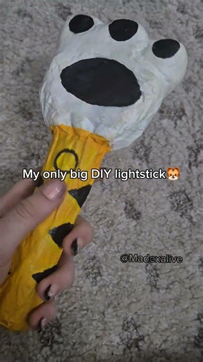 My mini collection of DIY lightsticks💛 #bigbang #gdragon #daesung #kpop #kpopshorts #kpoplightstick