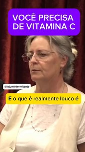 Funções principais da vitamina C • Produção de colágeno (pele, ossos, vasos sanguíneos, gengivas, tendões). • Ação antioxidante e proteção contra radicais livres. • Absorção de ferro não-heme (de origem vegetal). • Apoio ao sistema imunológico. • Regulação de neurotransmissores (dopamina, serotonina). ⸻ Causas comuns de deficiência • Dieta pobre em frutas e vegetais frescos. • Tabagismo (aumenta a degradação da vitamina C). • Alcoolismo crônico. • Cirurgias gástricas ou doenças intestinais (ex.: