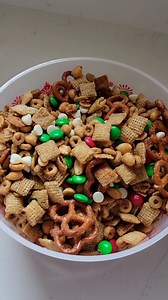 Maple cinnamon Chex mix in the Crockpot | Cooking With Carlee