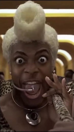 Chris Tucker's most iconic moment #thefifthelement #brucewillis