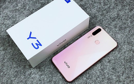 vivo Y3开箱上手：又一款线下走量机/粉色版确实好看
