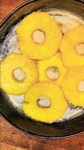Pineapple Upside Down Cake: A Sweet and Simple Recipe