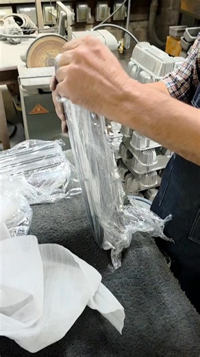 Old parts should be made on old machines. #MadeInUSA #oldschool #oldsmobile #offenhauser | Offenhauser Sales Corp