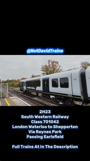 A South Western Railway Class 701 Speeds FAST Past Earlsfield #fast #trains #shorts