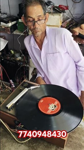 Philips Record Player Repairing Service Centre Shop #philips #recordplayer #repair #center #retro