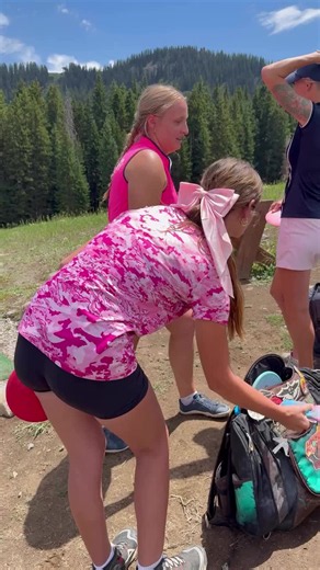 Finally got the birdie on Hole 1 of The Majestic Course at Brighton Resort 🙌⛰️ We’re on another weather delay, so we’re hanging out with all our friends in the yurt while we wait for the storm to pass ⛈️😂 Hopefully we’ll be back out there soon! #discgolf #innovadiscs #brightonresort #sports #athlete