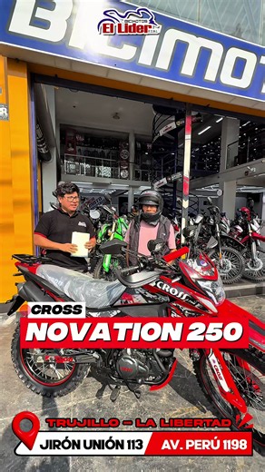 JULCAN con dos motos: Bicimotos El Líder y Novation 250 Cross