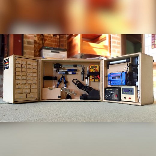 PortoLab: The Electronics Lab in a Suitcase