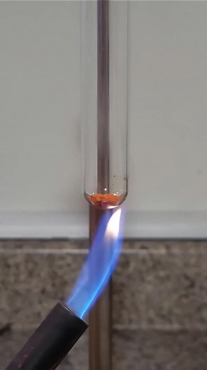 Phản ứng nhiệt phân ammonium dichromate (NH4)2Cr2O7 #hoahoc #phanunghoahoc | Bảng Tuần Hoàn Hoá Học