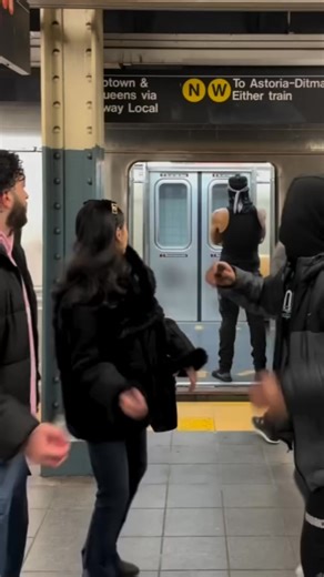 Not your average dating app, Twice the fun. Twice the thrill. | Sugarbook 1st Luxury Dating Platform