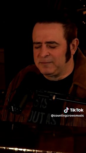 Counting Crows Perform 'A Long December' This Holiday