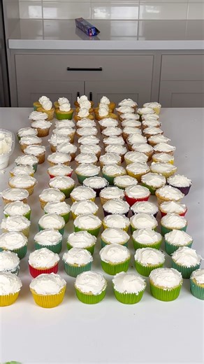 Do you like these cupcakes? 🧁 | Neurotic Mom