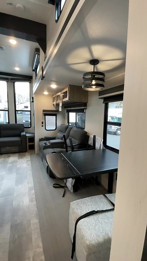 2024 Palomino Puma Destination 402LFT - Ultimate Travel Trailer Experience!