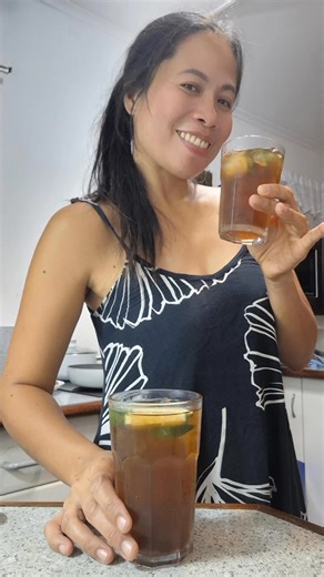 I make also a ice tea drinks with a fresh lemons for our dinner .... 😋 😋 ❤️ #fbreels25 #fbreelsvideo #highlightseveryone | Emelie Raday