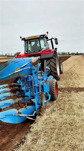Massey Ferguson 7S 180 Tractor at North Notts Ploughing Match