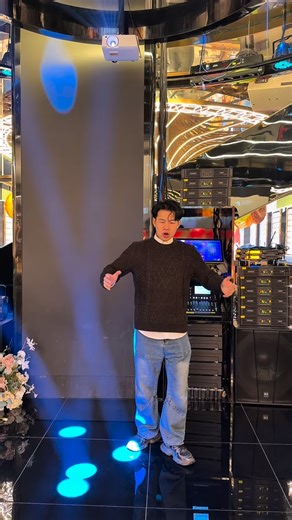 Leopard on Instagram: "Le karaoké Léopard Bay 2 est ouvert ! Venez profiter du buffet à volonté 🍣🥗 et chanter en live dans une ambiance festive 🎶 Bonne humeur garantie chez Léopard Bay 2 ✨ 📍2 Rue du Général de Gaulle, 77090 Collégien By @rive.agency #leopardbay2 #karaokeparis #buffetàvolonté #soiréeparis #ambiancefestive #restoparis #karaoketime #plaisirpartagé #bonneambiance #sortieparis #karaokefun #parisfood #soiréeentreamis #musiquelive #karaokenight #restaurantparisien #plaisirdemanger