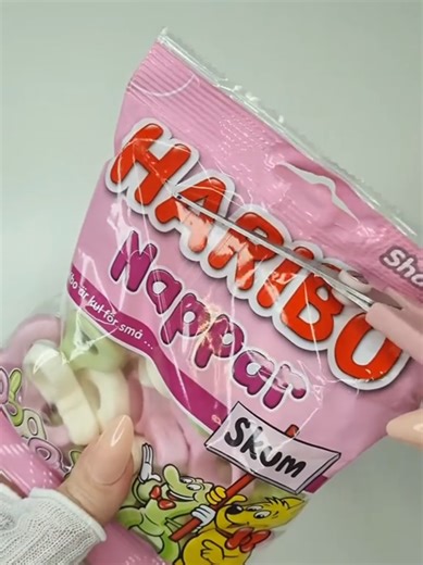 Filling Platter with Haribo Sweets Unboxing