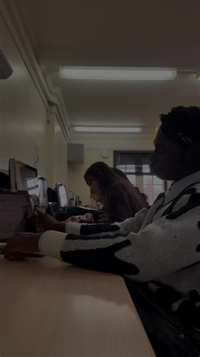 BREAK the pattern today or the loop will repeat tmr ! FT @su @Elisa @Zala Break that pattern n let’s get those A*s #theastarfactory #fyp #studytok #StudyTips #motivation