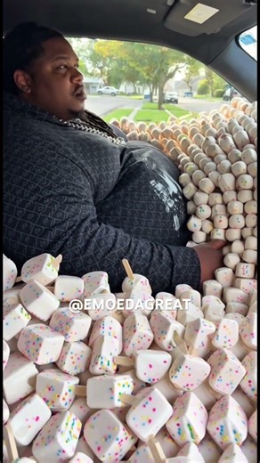 Fat Boy Birthday Cake Ice Cream Sandwich Pops #laugh #emoedagreat #food #foodie #icecreamlove