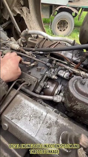 Diesel Engine's Fuel Injection System And Throttle Linkage