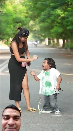 prank with beautiful girl cute girl prank video funny comedy trending viral #funny #prankvideo