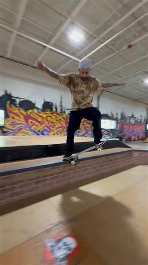 Chaz Ortiz on Instagram: "Early morning clips reason why I’m posting a lot of skatepark stuff is trying to get 100% comfortable on the board again since some injuries 🫶🏽 🎥 @ptadumus"