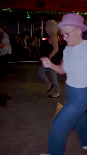 Last night in Boston, Lincs. What a fantastic night of Northern Soul & Motown ❤️💋 @Shane Martin and Neale Lundgren, I need you | Lesley Ellen