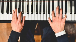 9 easy piano pieces to get you started on keys