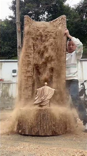 “This Artist Found Magic Inside a Tree 🤯✨”