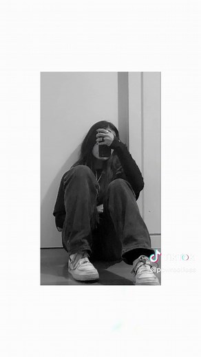 Mirror selfie poses idea -for girls #selfie #poses #ideas #mirror #forgirls #selfieposes #photo #fyppppppppppppppppppppppp #fyp