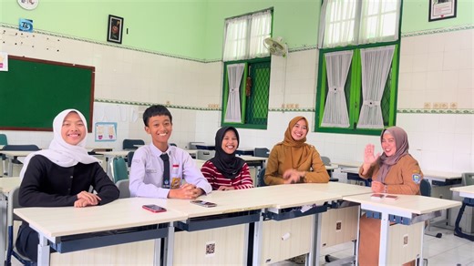 Podcast Ibu Cinta perdana di Tahun 2025, ditemani Trimitra OSIS Periode 2025-2026 @dellnadya #osis #ketuaosis #wakilketuaosis