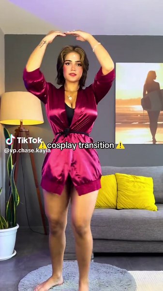 Amazing Spider Girl Cosplay Transition Show