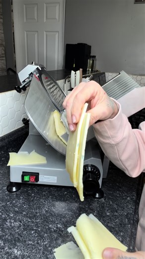 Achieve Perfect Cuts with This Electric Meat Slicer