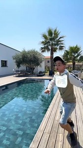 Ah oue c’est fou 🥲💀 #humour #enfant #sketch | Le déraciné